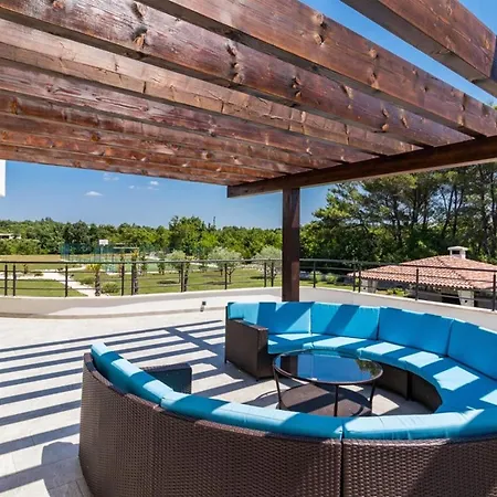 Villa Isabel - Luxury Retreat In Roccafinadamo, 6 Bdr With Pool Apartment Arsita